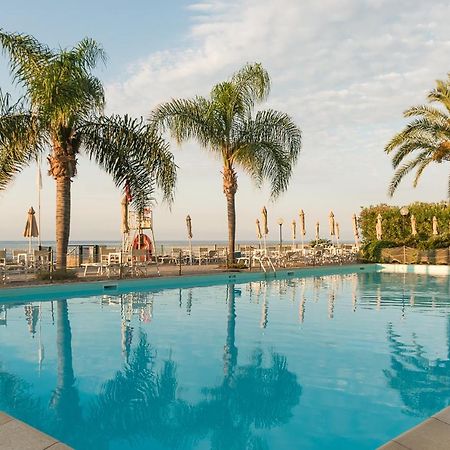 Elegante Appartamento Con Piscina - Wi-Fi & Box Privato 圣雷默 外观 照片