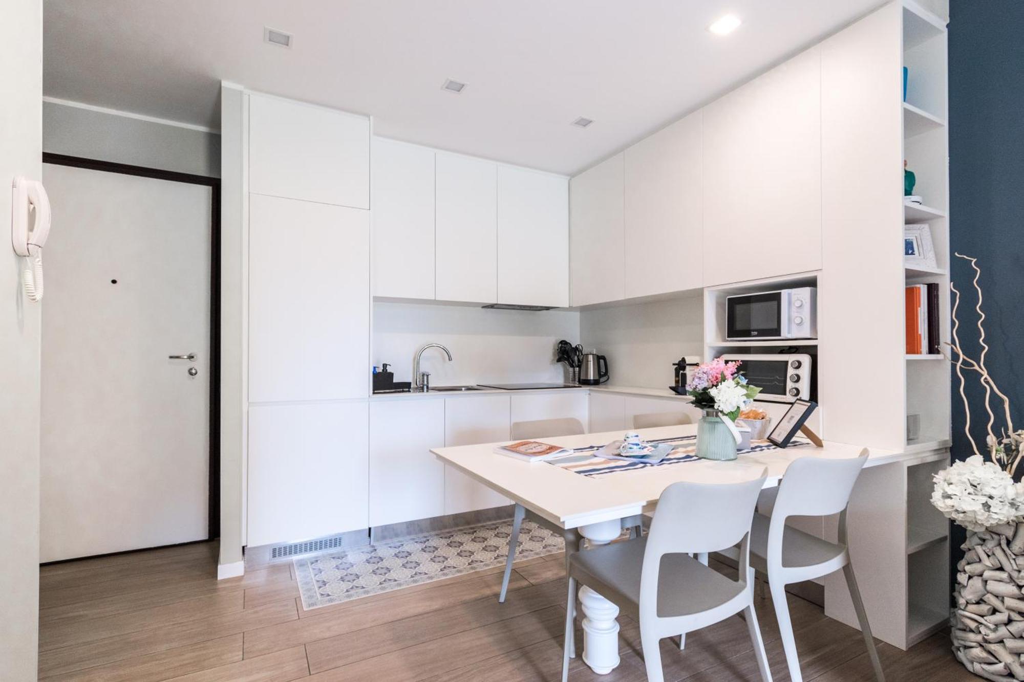 Elegante Appartamento Con Piscina - Wi-Fi & Box Privato 圣雷默 外观 照片